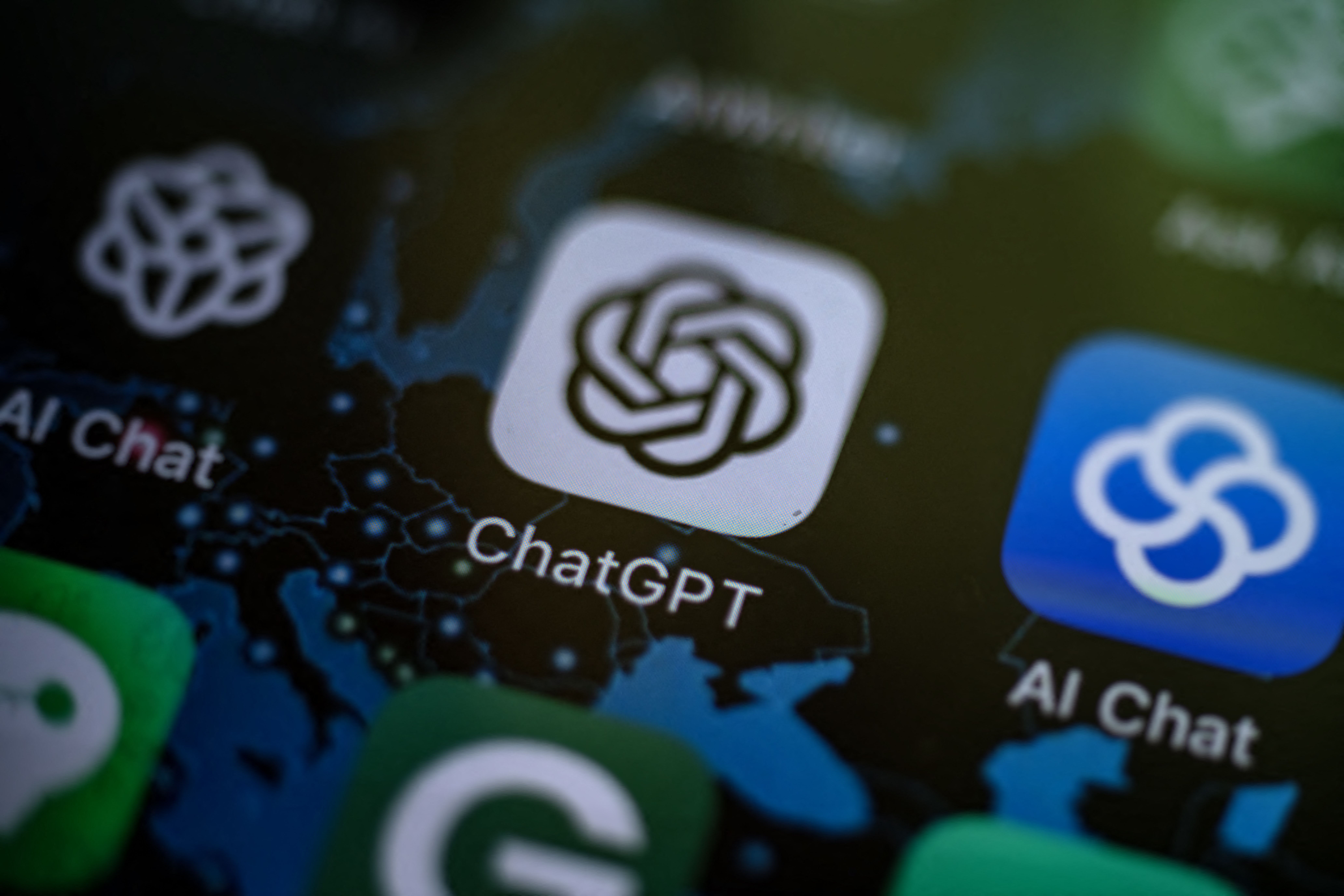 Banks rapidly expand monitoring of staff ChatGPT conversations - The Banker